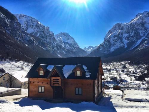 Gallery image of Moonlight House in Vusanje