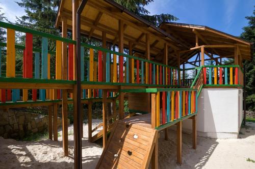 Imagen de la galería de Wellland Hotel, en Yaremche