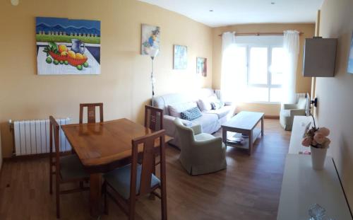 Gallery image of Apartamento en playa de Foz in Foz