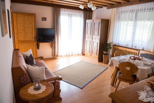 Zdjęcie z galerii obiektu Haus Rosswiese w mieście Strobl