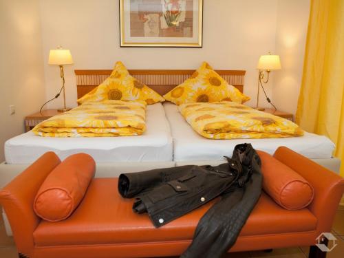 Tempat tidur dalam kamar di Ferienwohnung Koch Thurgauer Weg