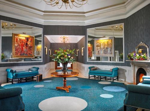 Posezení v ubytování Castlecourt Hotel, Spa & Leisure
