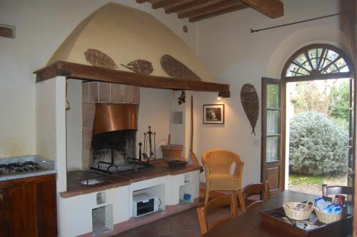 Majoituspaikan Il Giardino Segreto keittiö tai keittotila