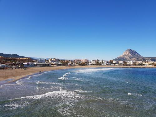 Apartamentos Hawaii - Parking y 50 mt del Arenal