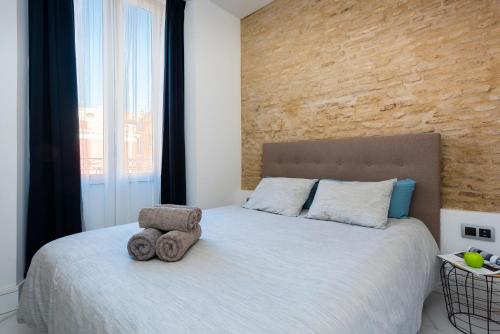 Gallery image of Apartamentos Adriano in Seville