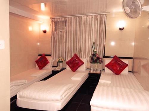 Foto de la galeria de First Inn Hotel & Guest House Reception at 10TH F, Block E a Hong Kong