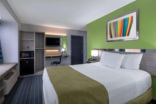 Foto da galeria de Microtel Inn by Wyndham Lake Norman em Cornelius