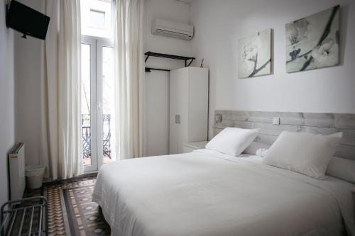 Hostal Eixample photo 27