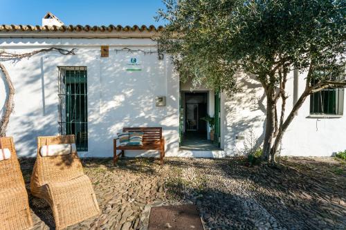 Gallery image of Casa del Ingeniero 4 Hab 8 Pers 3 Chimeneas con horno in Puerto de la Laja