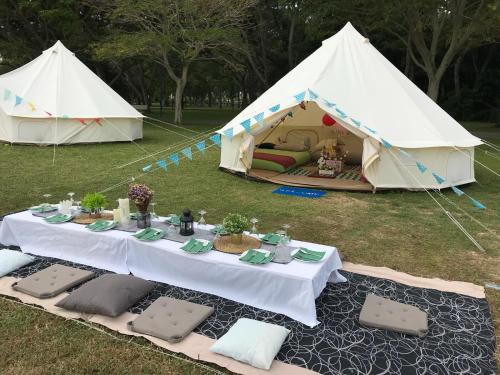 Κήπος έξω από το Glamping Kaki - Large Bell Tent
