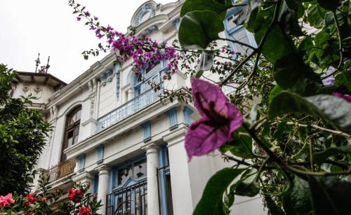 Edifici on està situat l'hostal o pensió