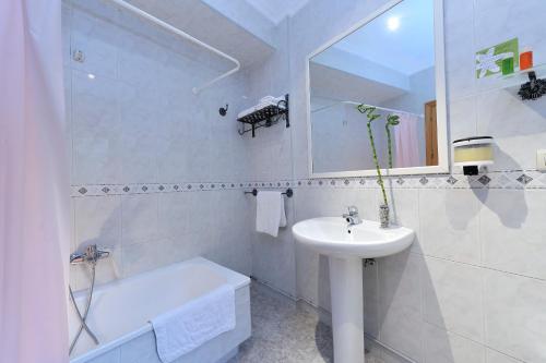 Kupatilo u objektu Miralmundo Alojamientos Rurales Ayna - HOSTAL RURAL