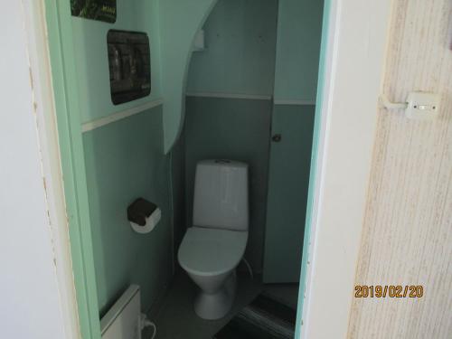 Koupelna v ubytování Stuga Olstorp