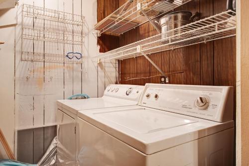 a white washer and dryer in a kitchen at Gulf Terrace 181 in Destin