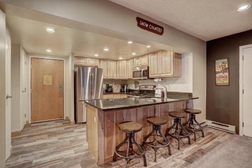 Η κουζίνα ή μικρή κουζίνα στο Cm416 Copper Mtn Inn Condo