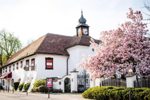 Gallery image of Hotel Schloss Leonstain in Pörtschach am Wörthersee