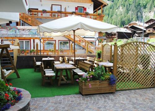 Restaurace v ubytování Albergo Bernard
