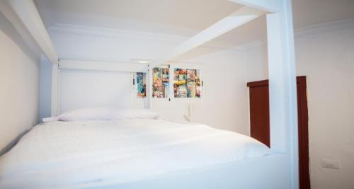 Cama o camas de una habitación en Vivian's Guest House