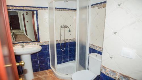 Ένα μπάνιο στο Vivian's Guest House