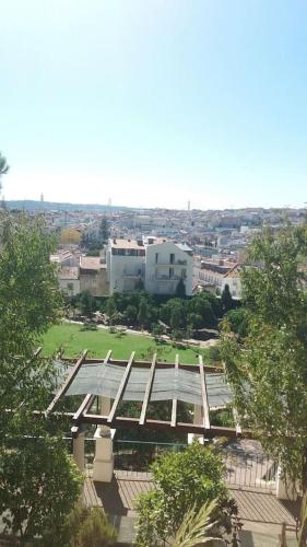 Garden Apartment w/São Jorge Castle & Graça View