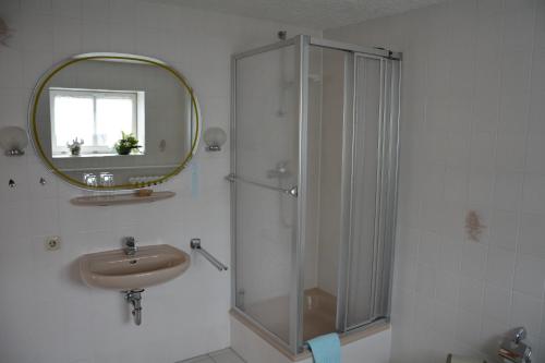 Koupelna v ubytování Gasthof & Hotel Zur Linde