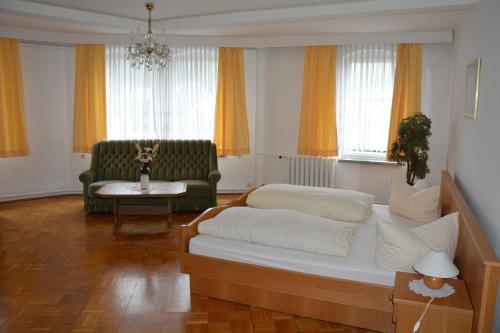 Posezení v ubytování Gasthof & Hotel Zur Linde