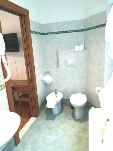 Hotel Quarcinoにあるバスルーム