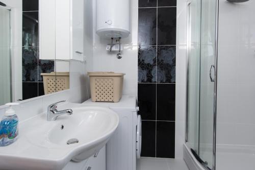 Apartments Iva