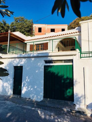 Φωτογραφία από το άλμπουμ του Holiday Home Andrielos σε Moní