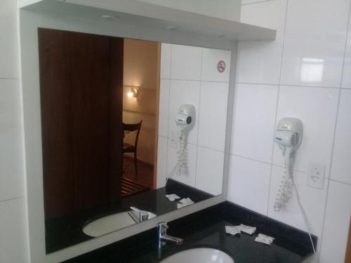Canoas Parque Hotelにあるバスルーム