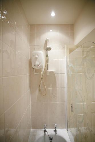 Ένα μπάνιο στο Cotford Hotel