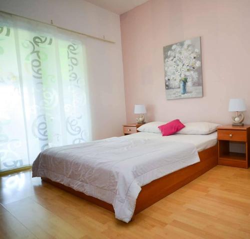 Fotografia z galérie ubytovania Three-Bedroom Apartment in Ljubac, Zadar I v destinácii Krneša