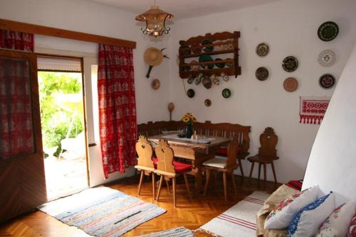 Fotografia z galérie ubytovania Holiday home in Vonyarcvashegy 20268 v destinácii Balatongyörök