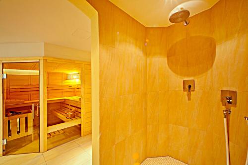 Letto o letti in una camera di Hotel Greinwald