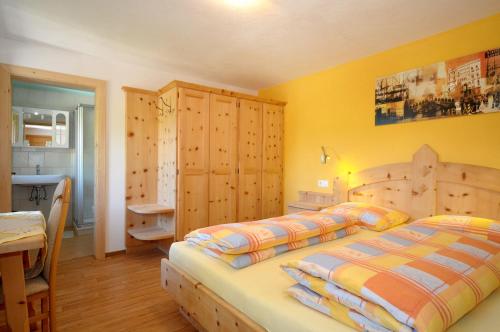 Un pat sau paturi într-o cameră la Oberpiskoihof