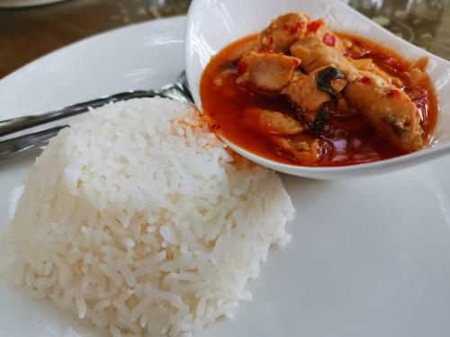 Mad på kroen eller i nærheden