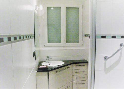 Bathroom sa SPLENDIDE T3 DE 70m2 VUE MER A 2 MINUTES DU CENTRE-VILLE