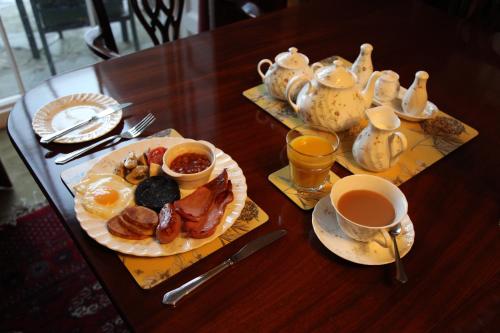 B&Bの敷地内または近くでの食事または食べ物