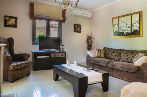 Gallery image of VILLA MARITINA in Kefallonia
