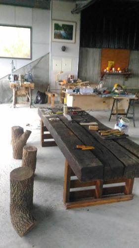 Χώρος καθιστικού στο Jeff Maker TW Workshop