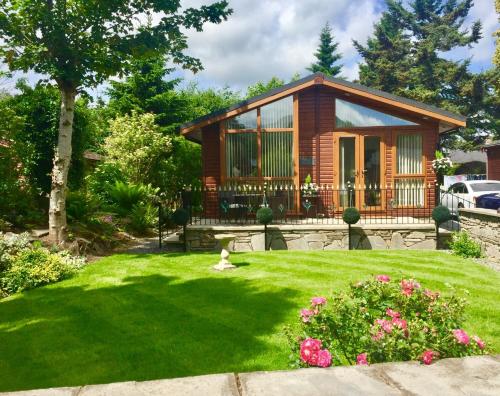 Κήπος έξω από το Otter Lodge Auchterarder