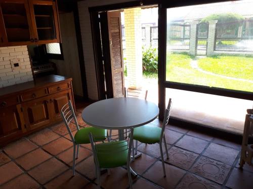 Φωτογραφία από το άλμπουμ του Residencial Plataforma -100m do Mar -Tramandai-Centro σε Tramandai