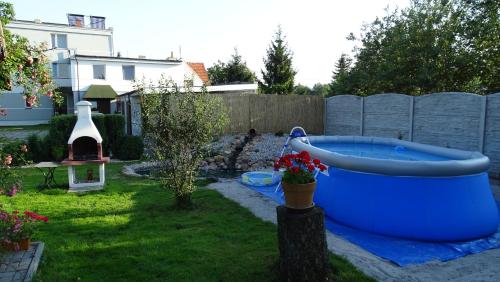 Taman di luar GOŚCINIEC AGROZAJAZD