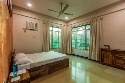 Gallery image of SaffronStays Bellini, Karjat in Kalamb