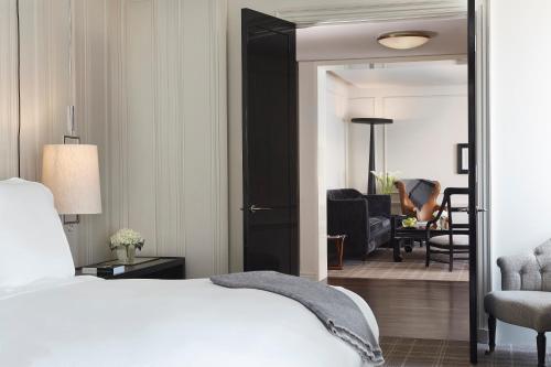 Pearl Suite