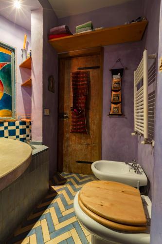 Charming Bright Colosseum apartment