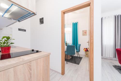 TNT Apartment