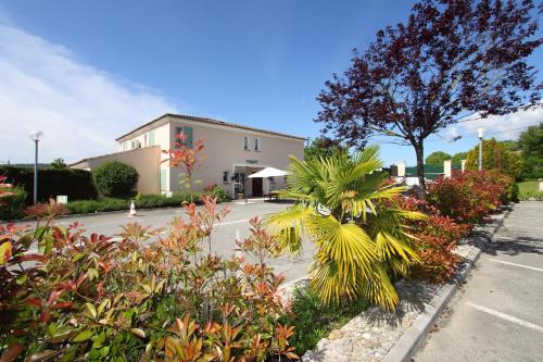 Zahrada ubytování Le Champ d'Eysson Aparthotel