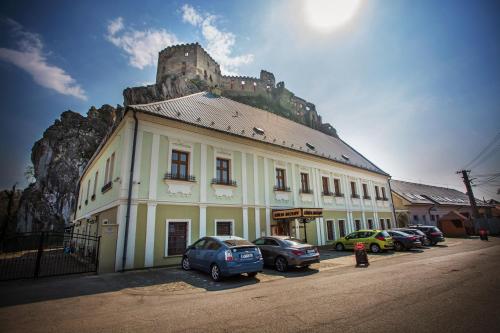 Φωτογραφία από το άλμπουμ του Kúria Beckov - Penzión σε Beckov