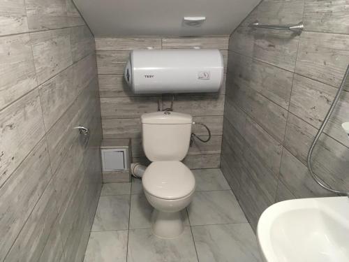 Koupelna v ubytování Hotel Yavor